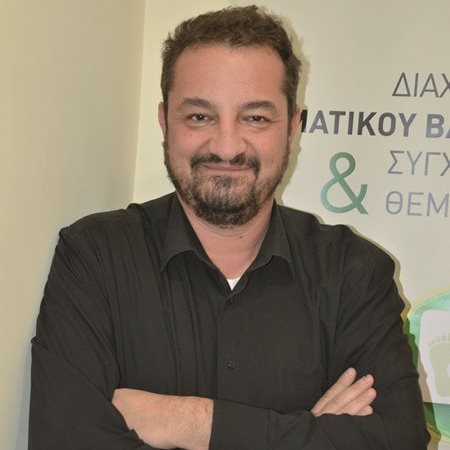 Μανώλης Μανωλαράκης