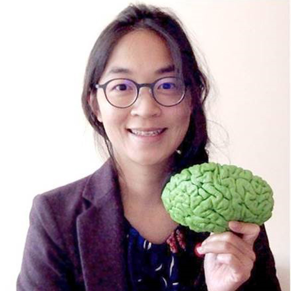 Dr. Betina