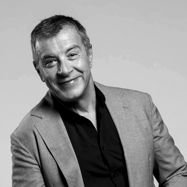 Σταύρος Θεοδωράκης - Συγγραφέας