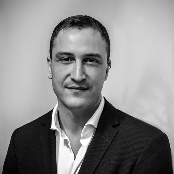 Άρης Βουρβούλιας - Συγγραφέας