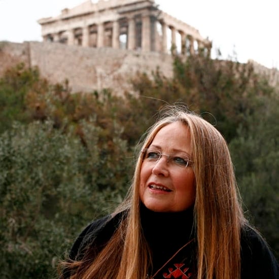 Ο Δήμος Θήρας τιμά τη σπουδαία ερμηνεύτρια Μαρίζα Κωχ