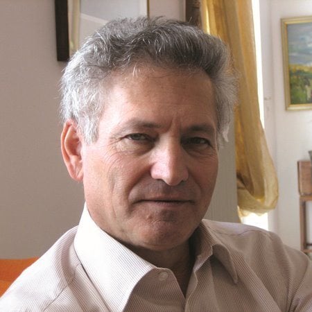 Τιμητική εκδήλωση για την παράδοση του χειρογράφου του βιβλίου  Κόκκινο στην Πράσινη Γραμμή του συγγραφέα Βασίλη Γκουρογιάννη  στη Βιβλιοθήκη του Πανεπιστημίου Κύπρου